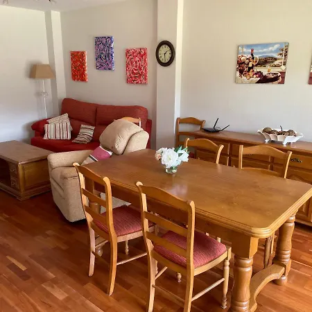 Camino Al Cuera 公寓 *